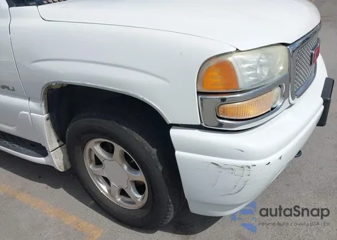 2004 GMC Yukon Xl 1500 Denali z USA, uszkodzony, nr VIN 1GKFK66U64JS63535